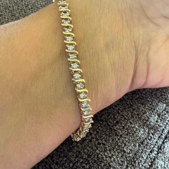 Stunning 5.88 CT Natural Diamonds on 14K Tennis Bracelet, 7.5” 11.5 grams - Picture 6 of 15